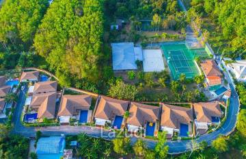 Bamboo garden villa