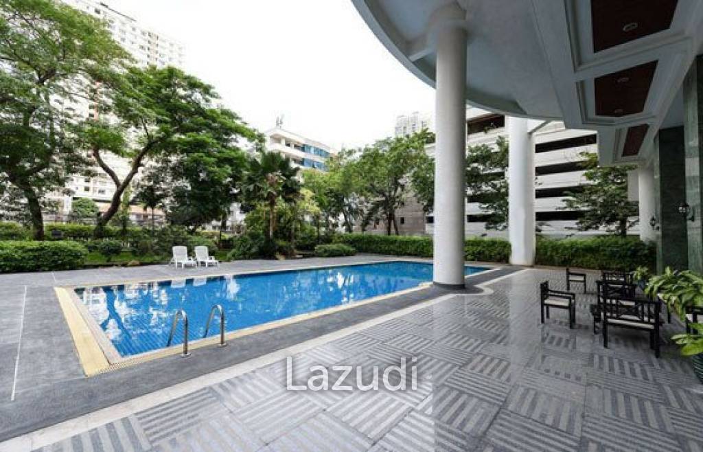 5 Bed 5 Bath 599 SQ.M Le Raffine Sukhumvit 24
