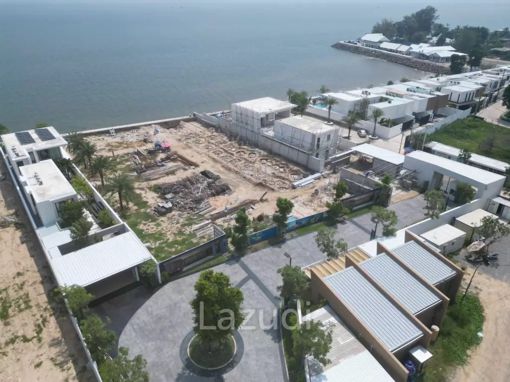 Luxurious 5-Bedroom Kehadfa Grand Villa in Cha-Am