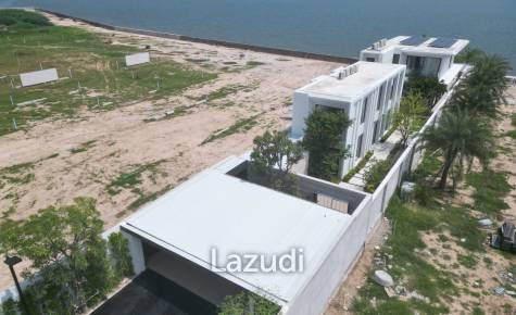 Kehadfa Grand Villa