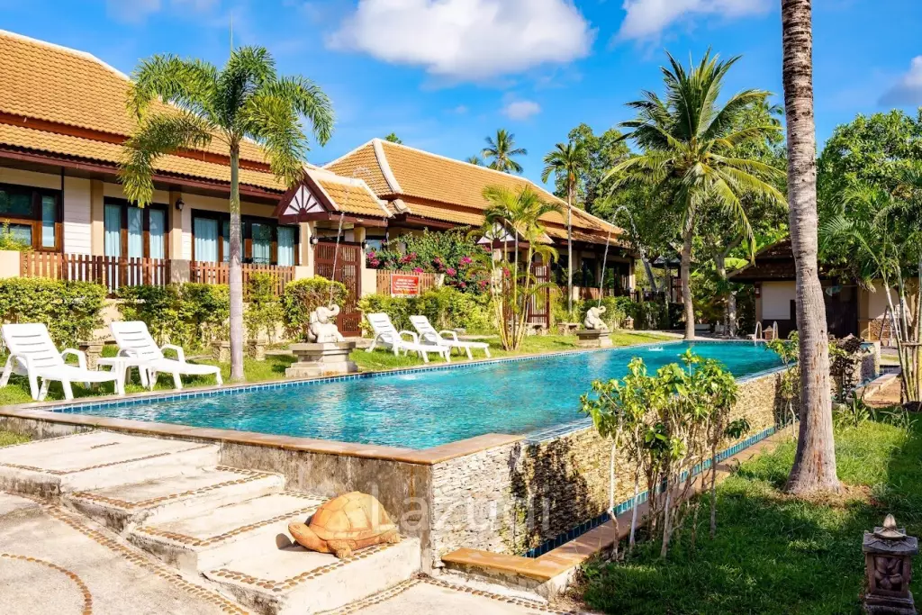Garden Pool Villa Walking Distance to The Beach
