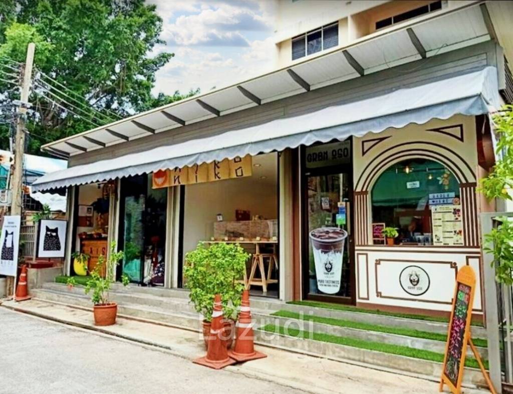 Le Vanvarothai