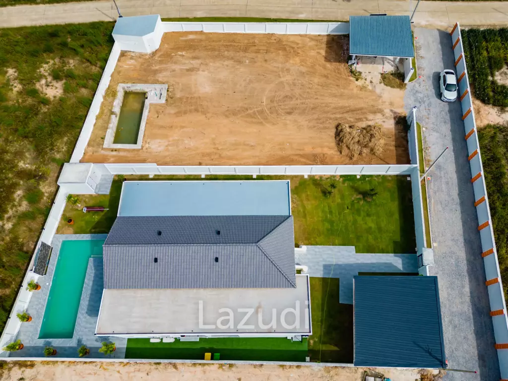 4 Bed 3 Bath 250 SQ.M Weaver Villas
