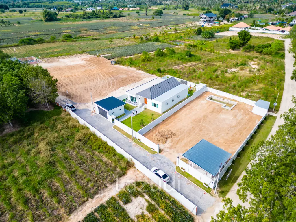 4 Bed 3 Bath 250 SQ.M Weaver Villas