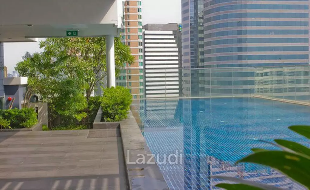 2 Bed 2 Bath 63 SQ.M Life@Sathorn 10