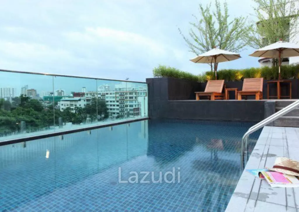 2 Bed 2 Bath 62 SQ.M Life @ Sukhumvit 67