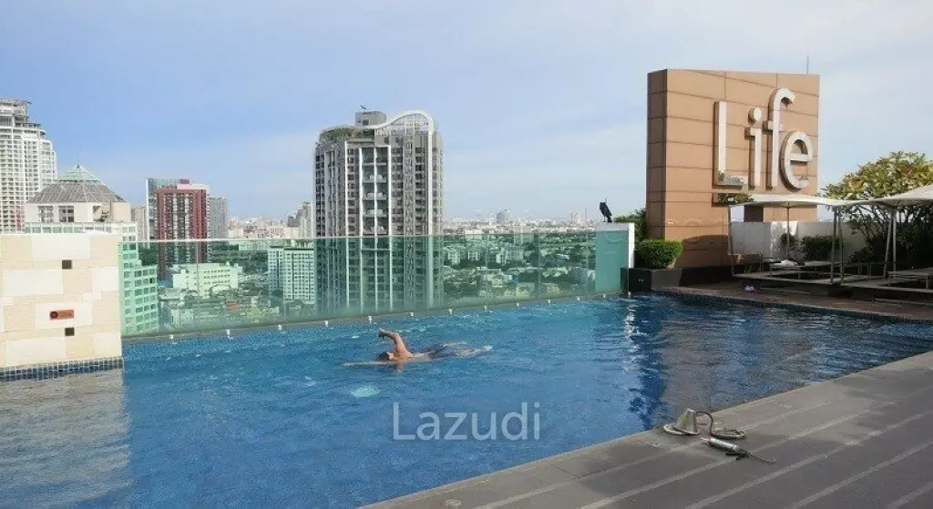2 Bed 2 Bath 62 SQ.M Life @ Sukhumvit 67