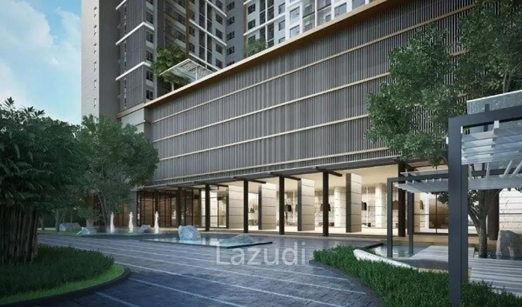 High floor 24.5 sqm condo at Life Asoke Bang Kapi Bangkok
