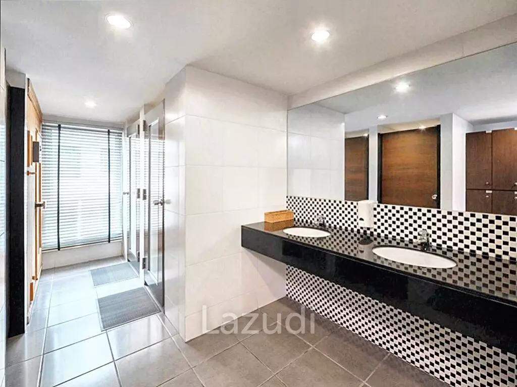 2 Bedroom 2 Bathroom 70 SQ.M Silom Loft