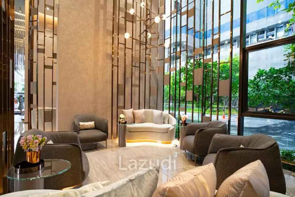25 sqm Freehold Studio Condo with Balcony and City View