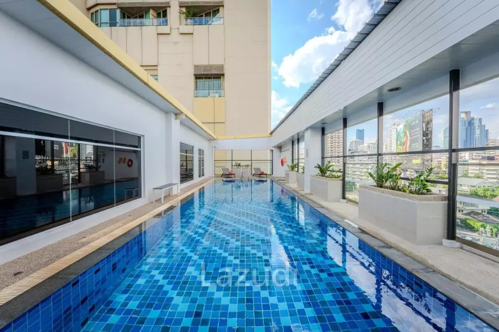 One Bed Deluxe 36 SQ.M Citadines Sukhumvit 16
