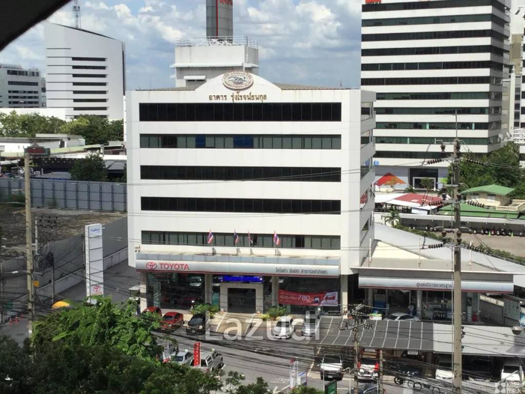 Office space for rent in Huaykwang