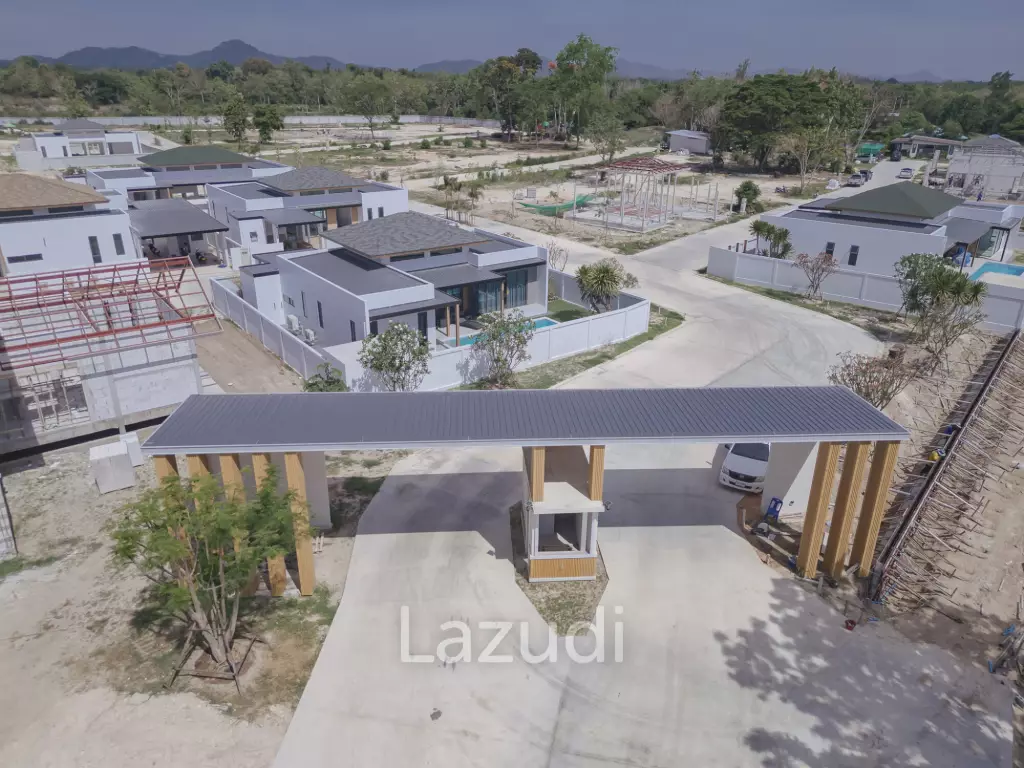 211.81 sqm modern pool villa in Hin Lek Fai Hua Hin
