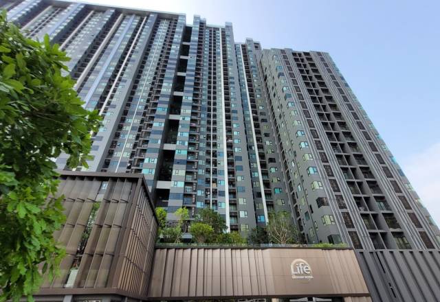 Life Sathorn Sierra