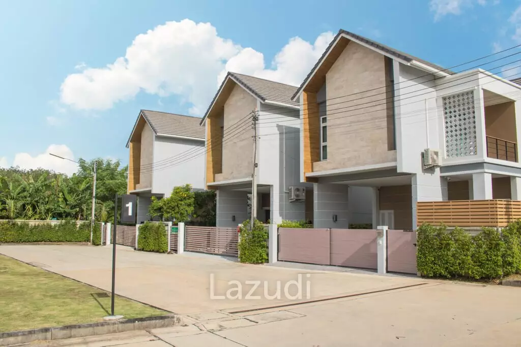 2-Storey 3-Bedroom Detached House for Sale near BCIS