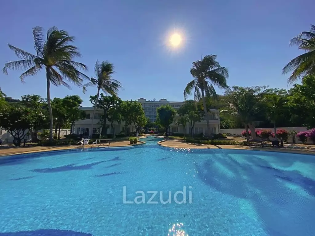 KREDSAI : 2 storey 7 bed freehold beachfront villa