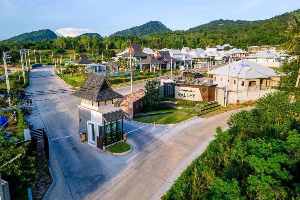 Emerald Valley Hua Hin 2