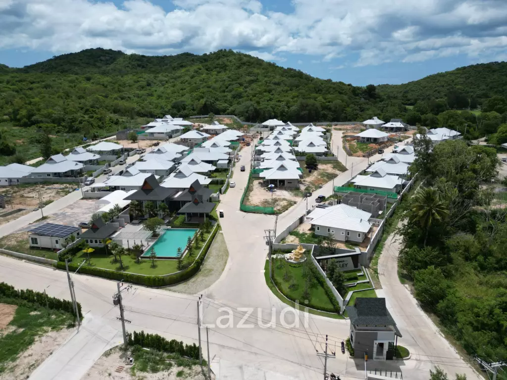 170 sqm modern 3 bedroom villa in Emerald Valley Hua Hin 2 Thap Tai - Type B