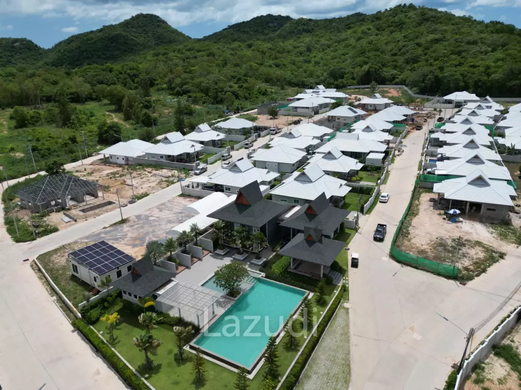 170 sqm modern 3 bedroom villa in Emerald Valley Hua Hin 2 Thap Tai - Type B