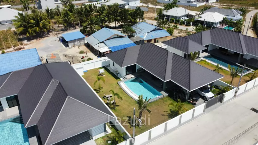 250 sqm modern pool villa in Hin Lek Fai Hua Hin