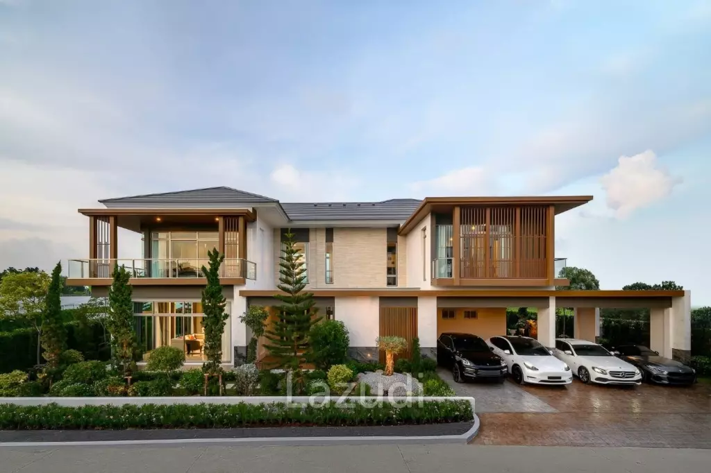 5 Bed 6 Bath 393 SQ.M Perfect Masterpiece Ramkhamhaeng