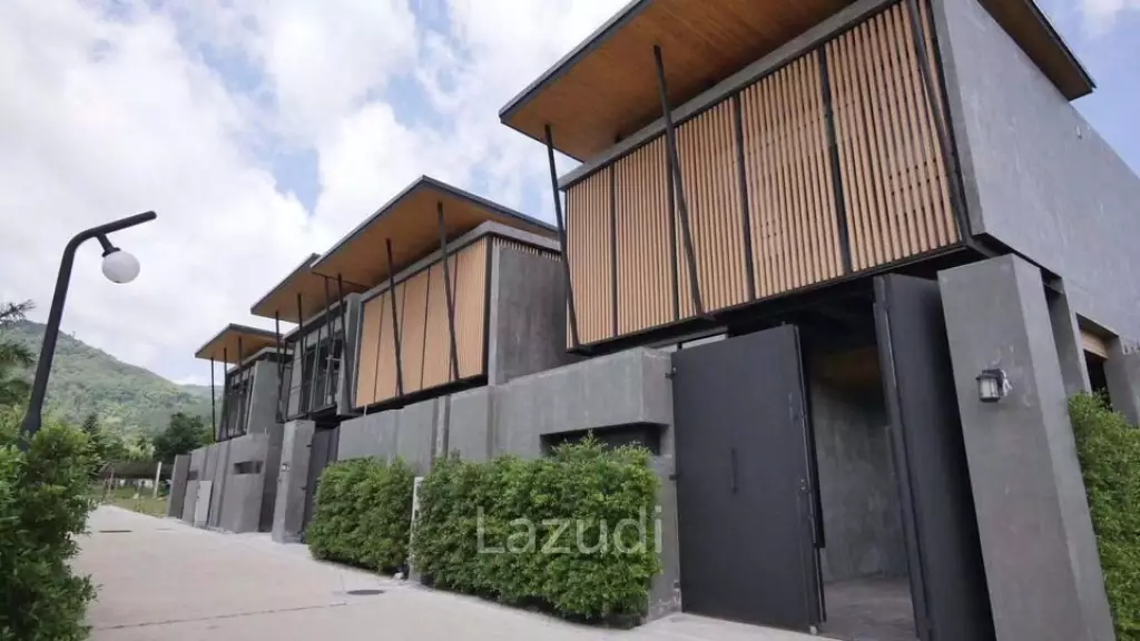 3 Bed 4 Bath 384.50 SQ.M Diamond Pool Villa