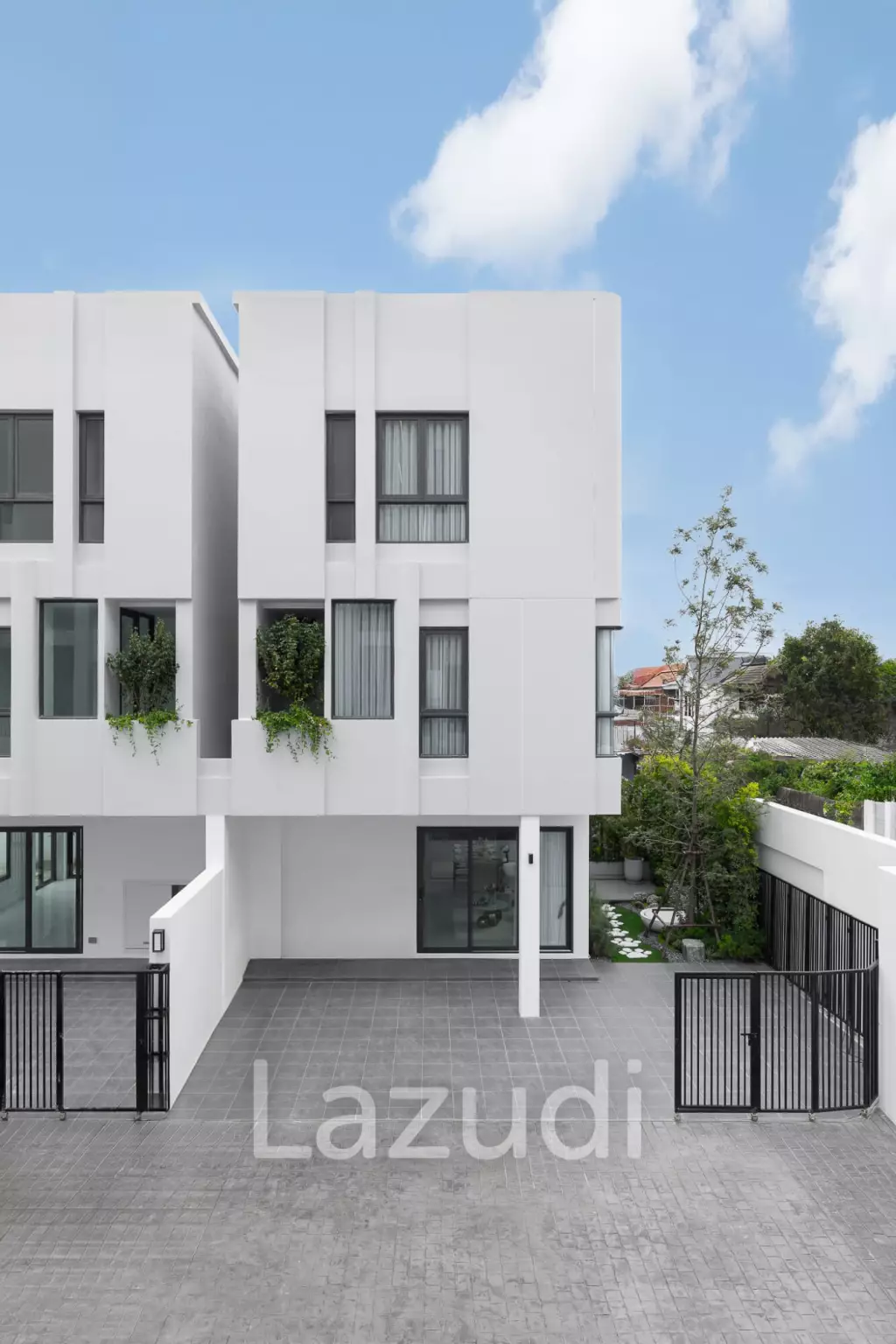 4 Bed 5 Bath 212.50 SQ.M Kimpson Sukhumvit 101/1