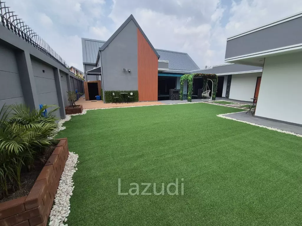 5 Bedrooms 4 Bathrooms 300 SQ.M. Baan Mae Pool Villa 1