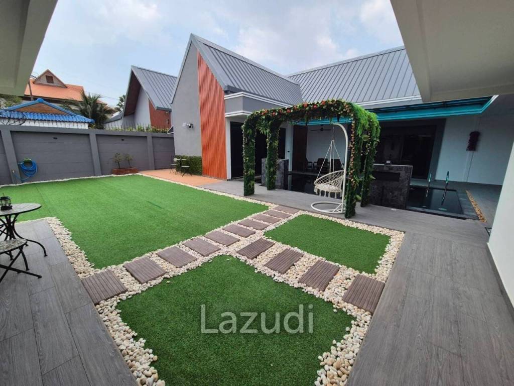 5 Bedrooms 4 Bathrooms 300 SQ.M. Baan Mae Pool Villa 1