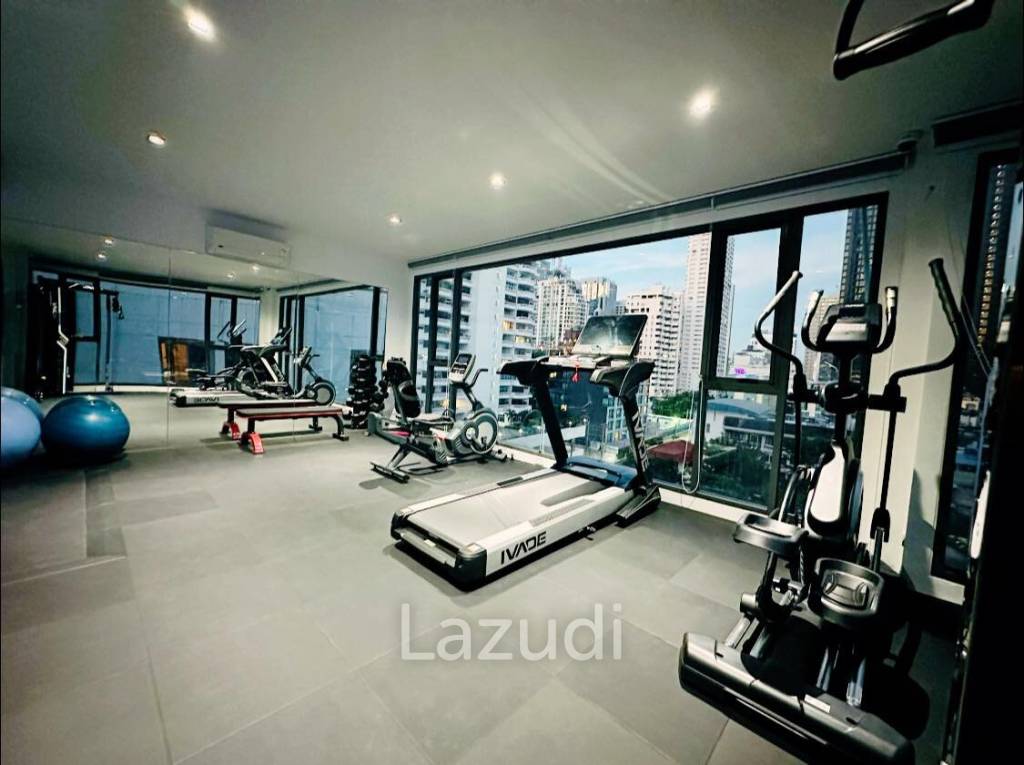 6th Avenue Sukhumvit 15