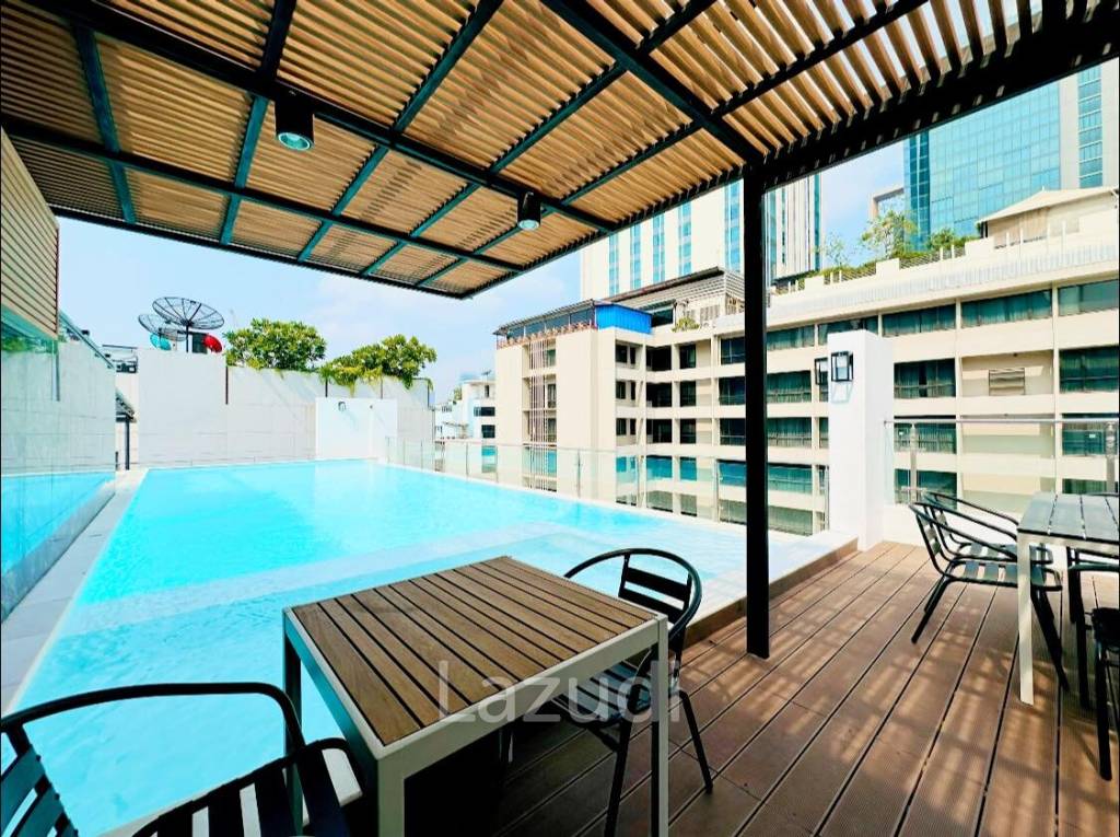 6th Avenue Sukhumvit 15