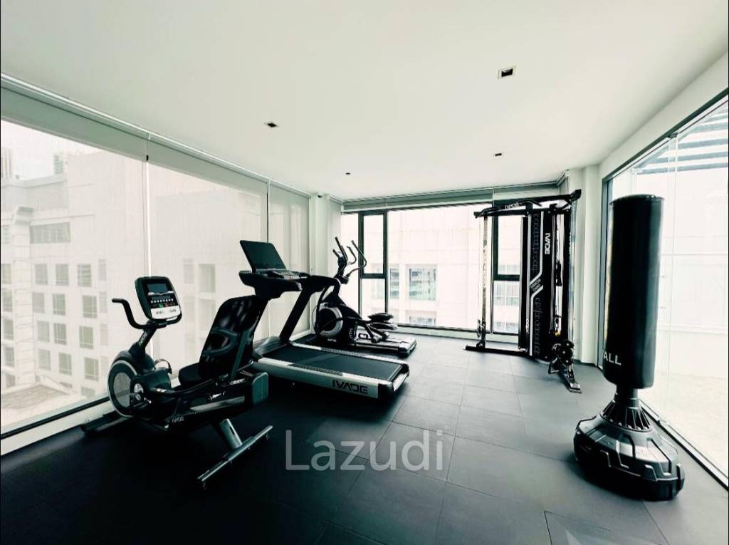 6th Avenue Sukhumvit 15