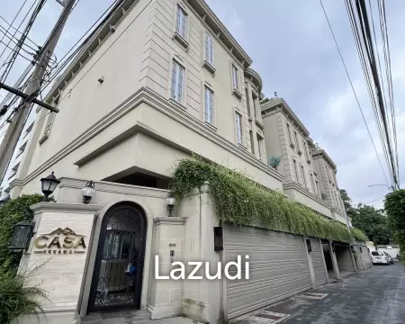 Casa Ekkamai 28