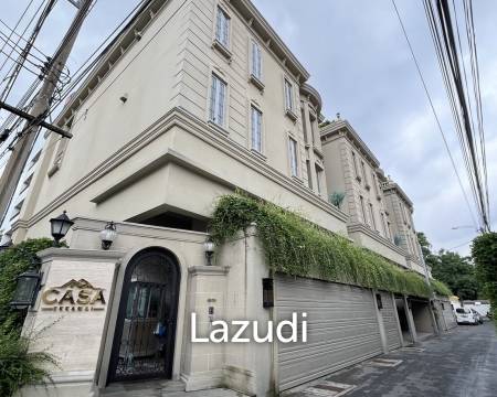 Casa Ekkamai 28