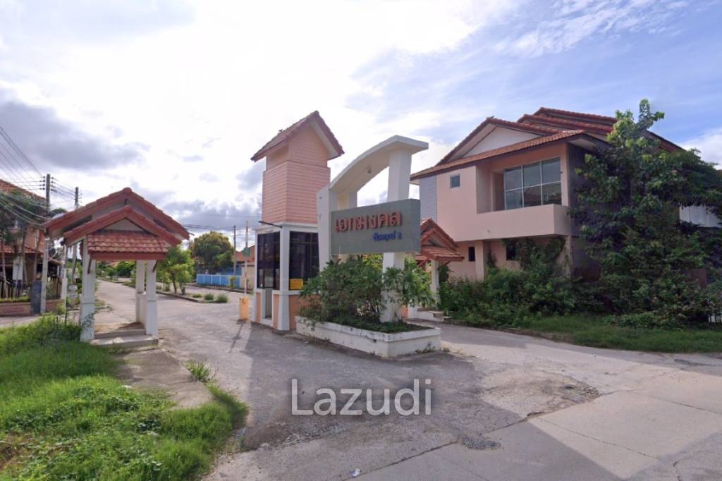 6 Beds 7 Baths 540 SQ.M. Eakmongkol Village 2