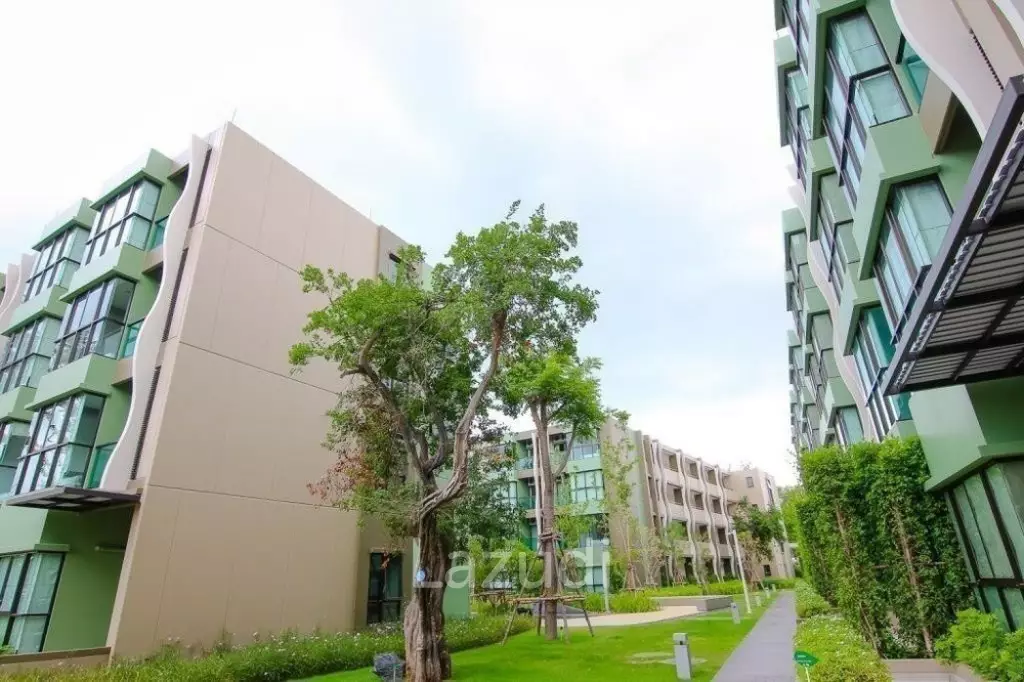 Lumpini Park Beach: 1 Bedroom Condo