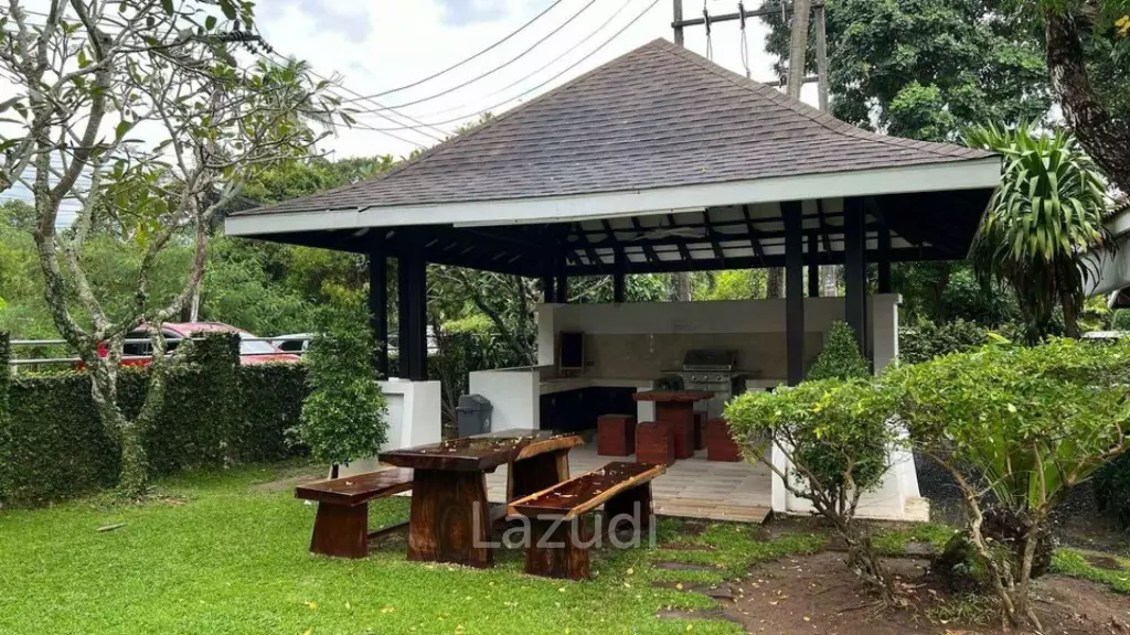 Your tropical retreat with great investment potential!