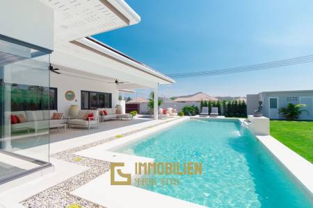 Mali Lotus Executive von Orchid Palm Homes