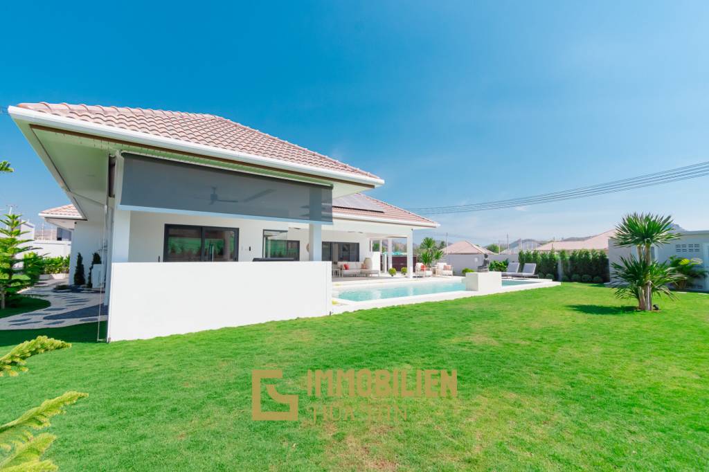 Mali Lotus Executive von Orchid Palm Homes