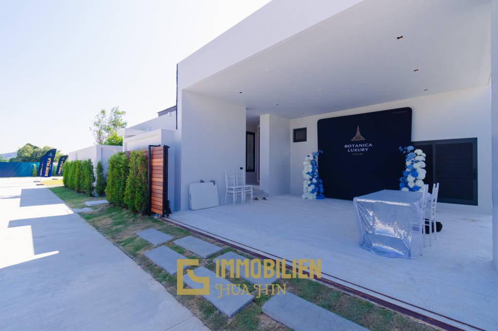 Botanica Luxury Hua Hin