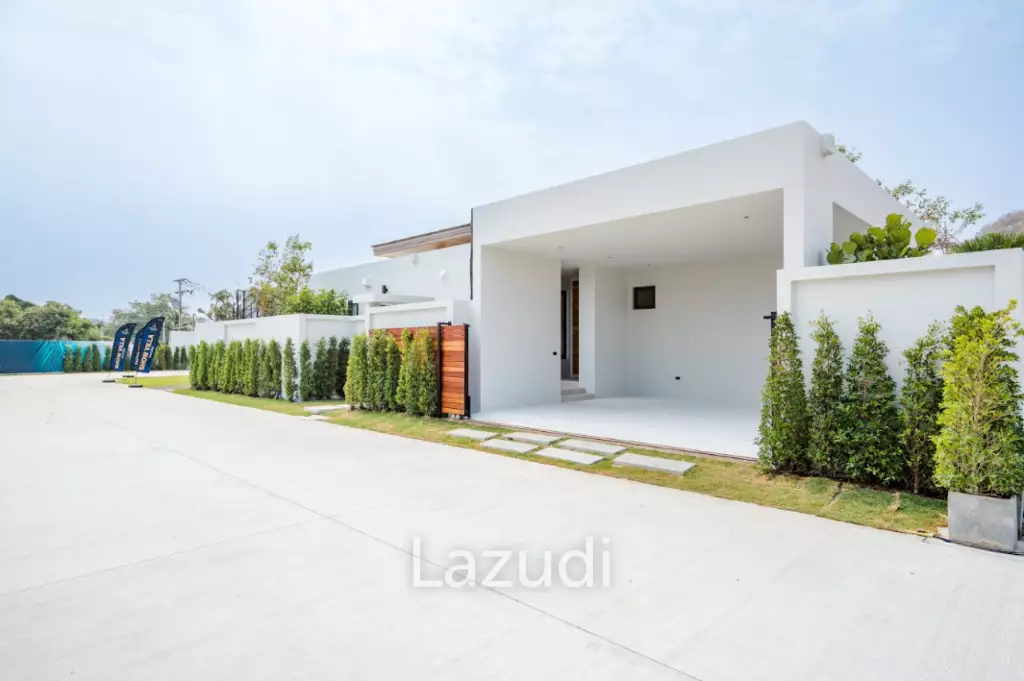 4 Bedroom-Luxury Villa with Pool in Botanica Hua Hin