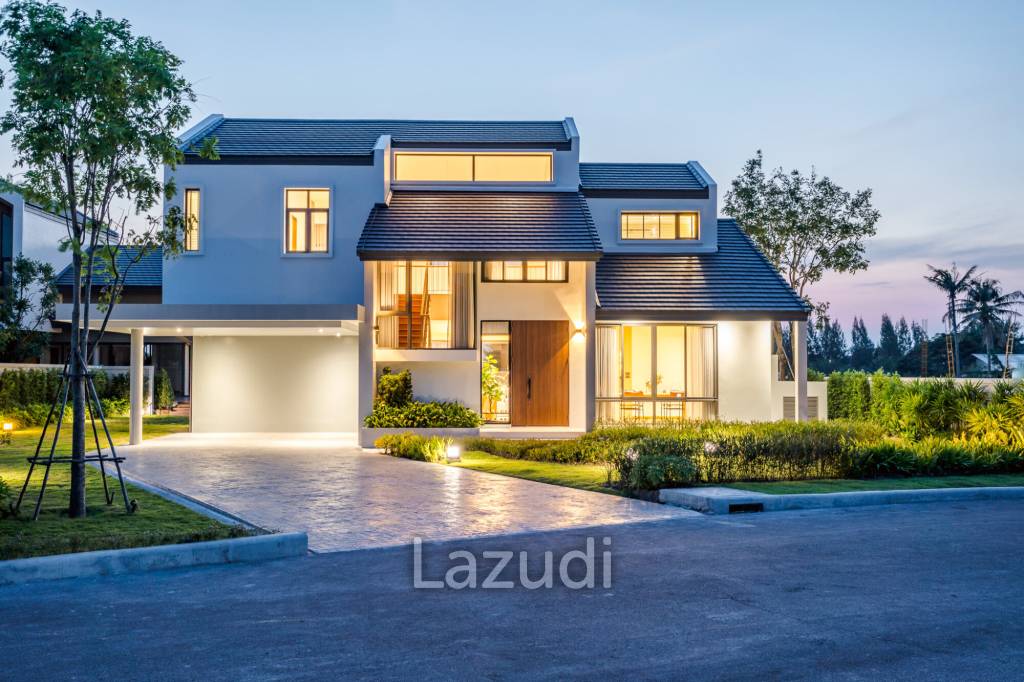 3 Bed 2 Bath 298 SQ.M Woodsborough Hua Hin