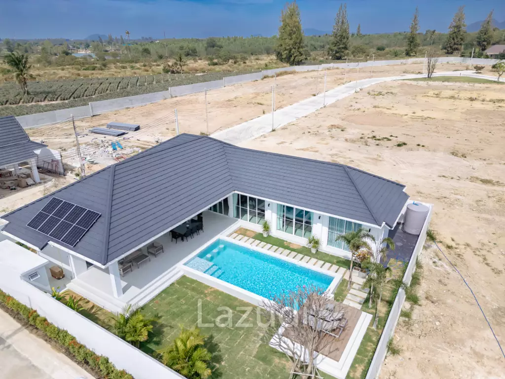 Modern Pool villa in Thap Tai Hua Hin Eeden Luxe