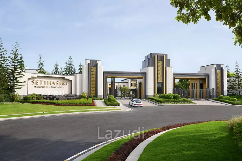 Luxury Detached Home in Setthasiri Wongwaen Chatuchot Bangkok