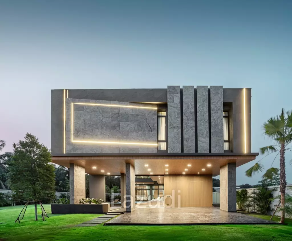 6 Bed 7 Bath 705 SQ.M. The Sylva Pattaya