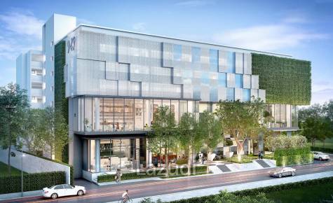 Modern Retail Unit in Bangkok's 949 Neighborhood