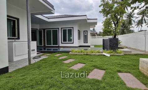 Pina by Sabai Home