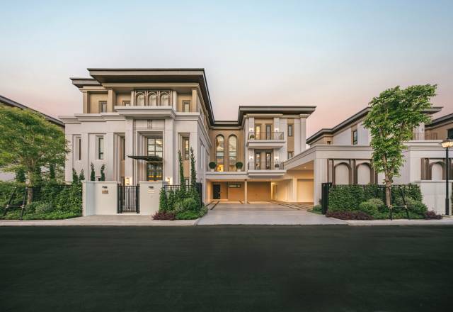Cinq Royal Krungthep Kreetha