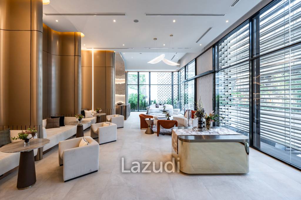 Stylish 1-Bedroom Condo in Phra Khanong Bangkok