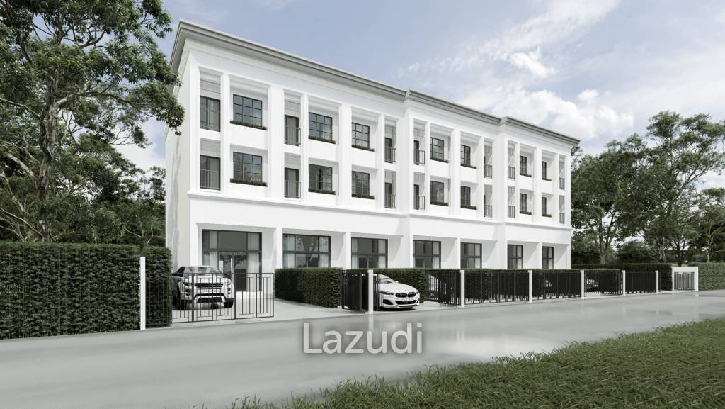 Luxurious 3.5-Storey Townhouse Bangkok for Sale